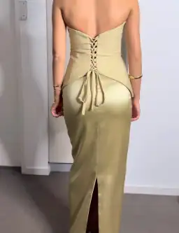 Custom Made for rent on The Volte - image 1