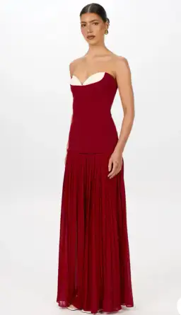 Jefre sei/She is Olla Nicolette Maxi in Raspberry Sz XS for rent on The Volte - image 2