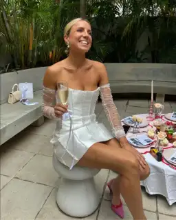 Eliya The Label Kayla Mini Size 8 for rent on The Volte - image 3