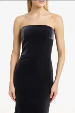Carla Zampatti Midnight Velvet strapless gown, size 6 for rent on The Volte - image 4