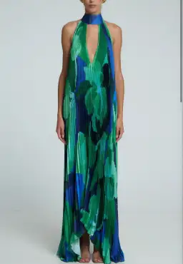 L'IDEE OPERA GOWN IN CAPRI GREEN SIZE 6 for rent on The Volte - image 2