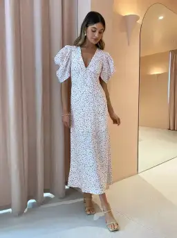 Significant Other Malarie Dress Ditsy Wild Flowers Print. Size 10 for rent on The Volte - image 9