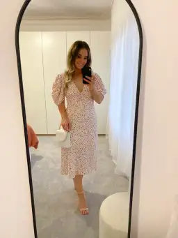 Significant Other Malarie Dress Ditsy Wild Flowers Print. Size 10 for rent on The Volte - image 10