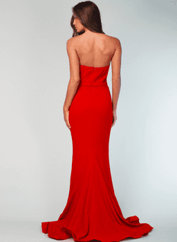 Jennifer gown red by Tina Holy size 6