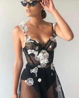 Judy Copley Couture Daisy Galore Black + White Size 8