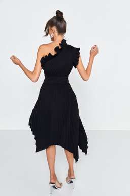 Mossman The Lady Like Dress Black Size 14 for rent on The Volte - image 4