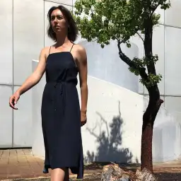 Many Peaks Assembly  Eva Dress Navy Size 12