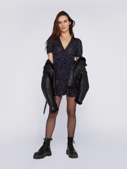 Realisation Par The Ozzie in Navy Star Size AU 6 for rent on The Volte - image 1