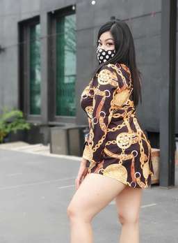 versace for rent on The Volte - image 2