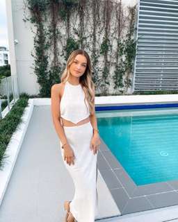 SOVERE RETOLD TOP & SKIRT IN NATURAL