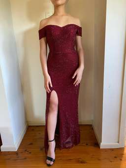 PORTIA AND SCARLETT Red Prom Dress Size 8  for rent on The Volte - image 2