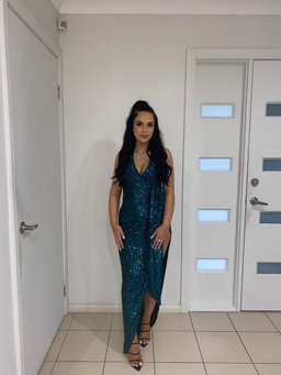 Nookie Selena Halter Gown in Emerald Green Size 10 for rent on The Volte - image 3