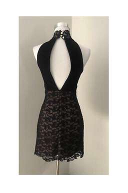 Camilla and Marc Light and Shade Paneled Lace Dress Black Size 8 for rent on The Volte - image 5