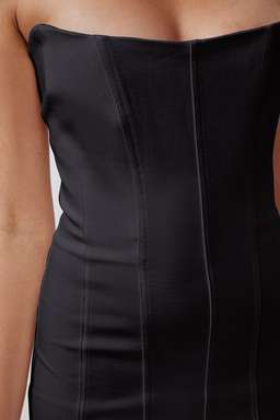 Lexi Leyla Dress Navy Size 10 for rent on The Volte - image 2