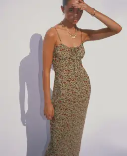 THE ALBA in Dahlia for rent on The Volte - image 2