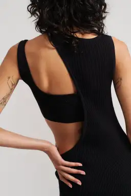 Henne Olympia Dress Black Size 8 for rent on The Volte - image 4