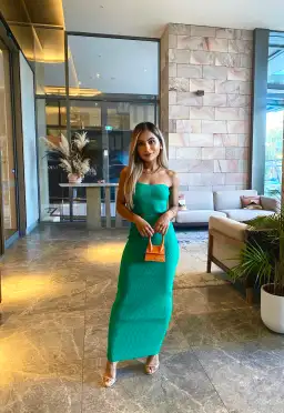 Kookai Lola Strapless Midi Dress Dans Green Size 0 for rent on The Volte - image 1