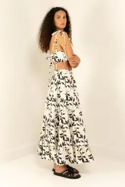 Palm Noosa Happy Hour Crop and Skirt Set Print Size 6 for rent on The Volte - image 9