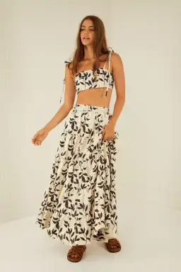 Palm Noosa Happy Hour Crop and Skirt Set Print Size 6 for rent on The Volte - image 3