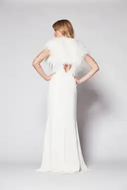 Mode and Affaire Ostrich Feather Bolero Snow Size 8