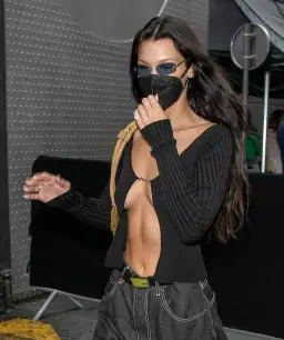 Jacquemus La Maille Pralù Longue Cardigan Black Size 6 for rent on The Volte - image 1