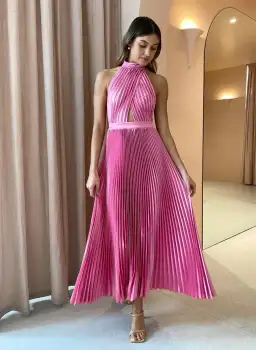 Lidee Renaissance Gown in Hot Pink Size 8 