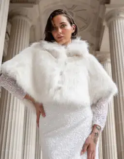 Unreal Fur Nord Cape Ivory One Size 