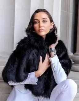 Unreal Fur Nord Cape Black One Size