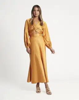 Sheike Nirvana Set Mango Size 6 for rent on The Volte - image 1