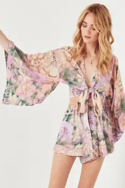 Spell Lily Kimono Top Size L and Flutter Shorts Size XL Set Print for rent on The Volte - image 3