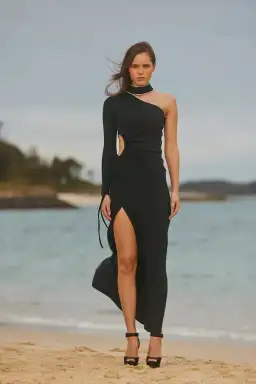 Sonya Moda  Yarra Maxi Gown Black Size 8 