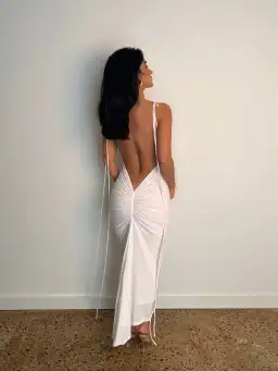 Melani the label Azari Midi White Size Small/ Au 8 for rent on The Volte - image 3