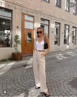 Viktoria and Woods Sigma Bustier White Size 1/Au 8  for rent on The Volte - image 2