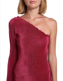 Lidee Soiree Gigi Sleeved Gown in Ruby Red Size 8 / S for rent on The Volte - image 5