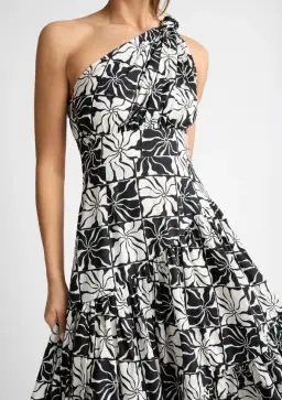 Sheike Magnolia Maxi Dress Black/White Size 10 / M for rent on The Volte - image 2