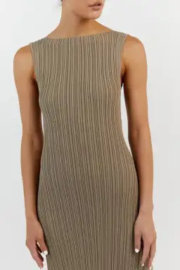 Dissh Ivy Moss Midi Dress Brown Size AU 8 for rent on The Volte - image 4