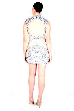 Camilla Lost in a Dream Cap Sleeve Dress Print Size 8 for rent on The Volte - image 2