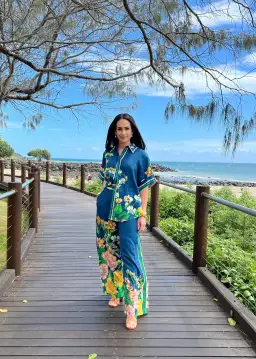 Alemais Lyla Linen Pant and Shirt Set Floral Size AU 6 for rent on The Volte - image 4