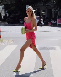 Jacquemus La Robe Saudade Mini Dress Pink Size 8 for rent on The Volte - image 3