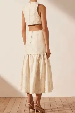Shona Joy Monica Panelled Cut Out Midi Dress  Cream Size  8 for rent on The Volte - image 4