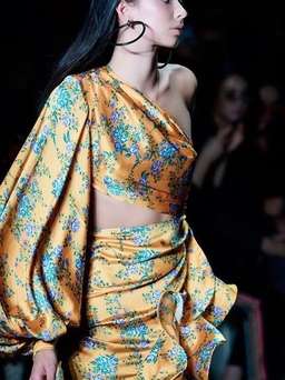 Bronx & Banco Hanna Gown Floral Size 6 for rent on The Volte - image 4