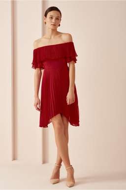 Keepsake seasons dress red for rent on The Volte - image 1