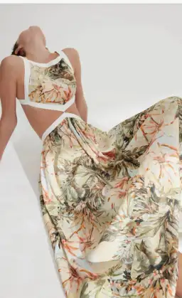 Significant Other Marino Dress Floral Size 6 for rent on The Volte - image 5