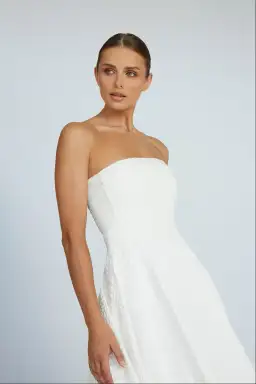 By Johnny Carrie Strapless Dress White Size 6 Altered for rent on The Volte - image 3