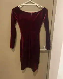 House Of CB Martinella  Velvet Off Shoulder Pencil Dress Red Wine Size 6 for rent on The Volte - image 4