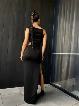 Effie Kats Rae Gown in Black Size M / AU 10 for rent on The Volte - image 2