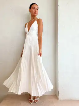 Issy Orla Maxi Dress White Size 6 for rent on The Volte - image 4