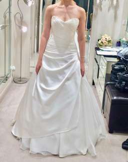 Wedding Dress for rent on The Volte - image 1