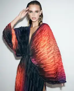 L’idee De Luxe Gown Fire Ombré Size 12 for rent on The Volte - image 4