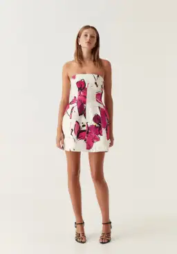 Aje Baret Strapless Mini Dress in Falling Florals
Size 10